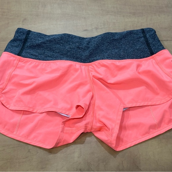 Lululemon Athletica  running ladies shorts size 4 - Picture 1 of 2
